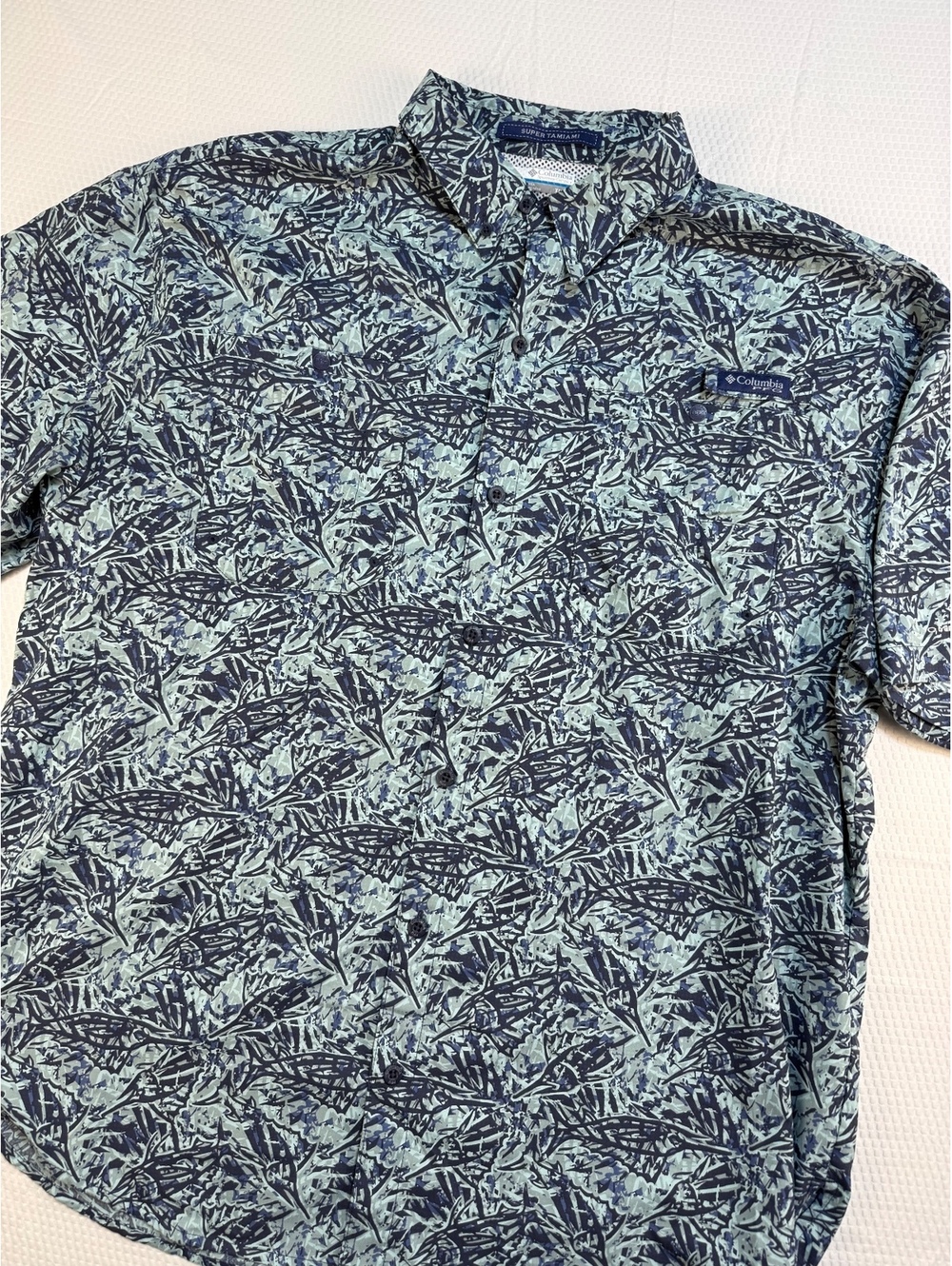 Columbia Super Tamiami Mens XL Fishing Shirt Tropical Print Blue Green Vented